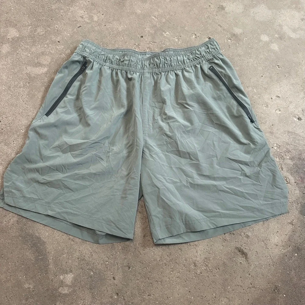 LEG3ND Athletic Shorts Mens L Green Zipper Pockets Performance Gym Workout